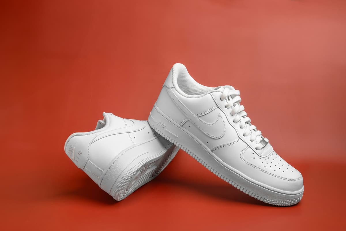 Nike Mens Air Force 1 07 CW2288-111 White Casual Shoes Sneakers